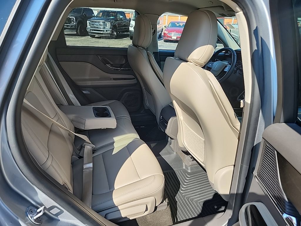 Used 2022 Lincoln Corsair FWD image 33