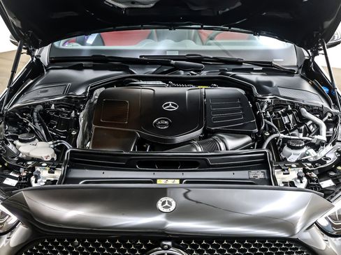 Used 2023 Mercedes-Benz C 300 Sedan image 12