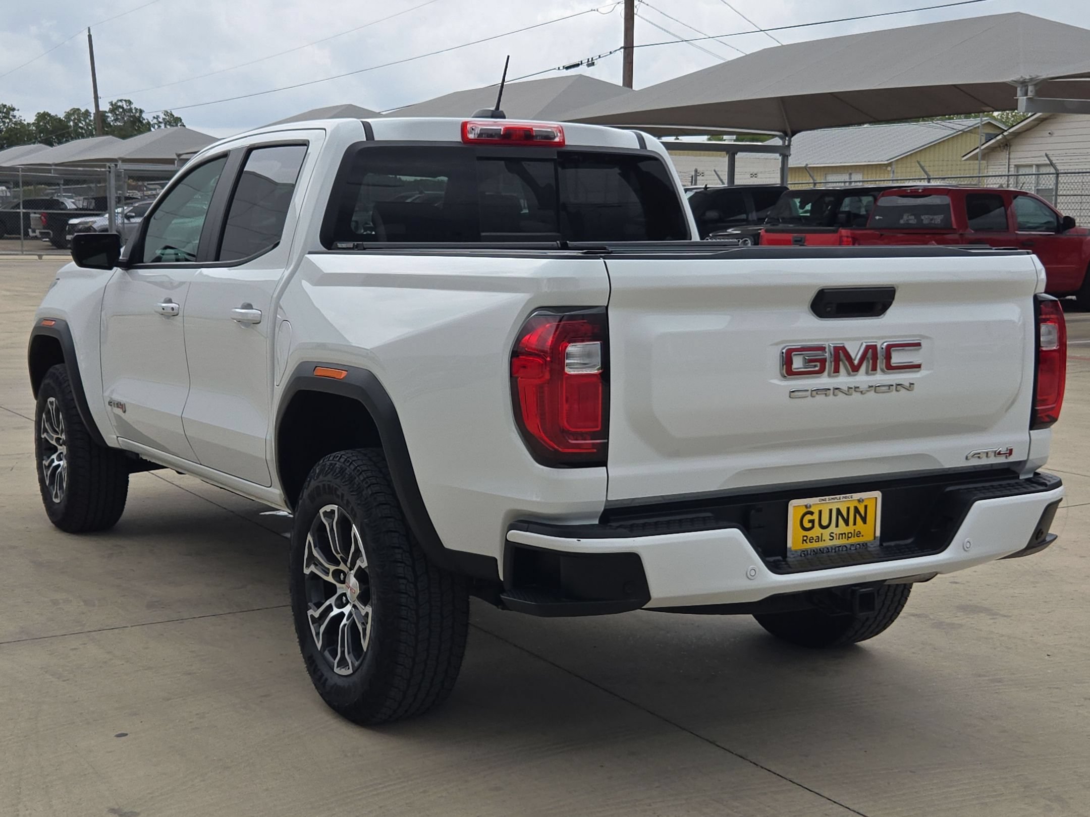 Certified 2025 GMC Canyon AT4 w/ AT4 Premium Package AWD/4WD image 5