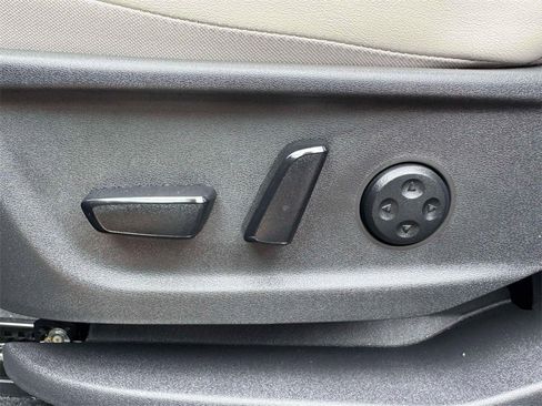 Certified 2024 Nissan Ariya FWD image 15