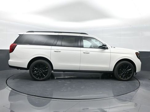 New 2025 Ford Expedition Max Platinum w/ Stealth Appearance Package image 8