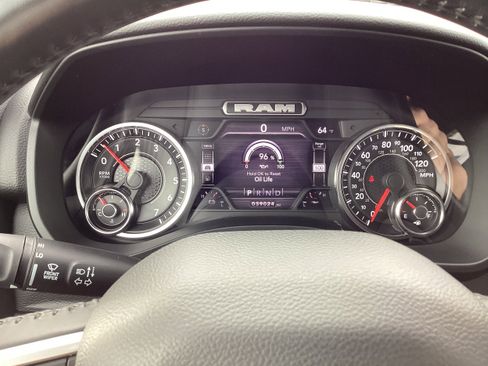 Used 2022 RAM 1500 Big Horn image 16