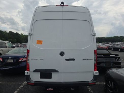 Used 2024 Mercedes-Benz Sprinter 3500 image 12