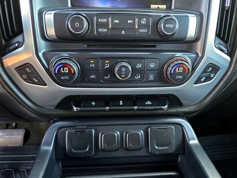 Used 2015 GMC Sierra 1500 SLT w/ SLT Crew Cab Value Package RWD image 12