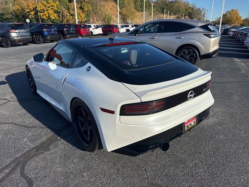 Used 2024 Nissan Z Performance w/ Floor Mat Package image 5