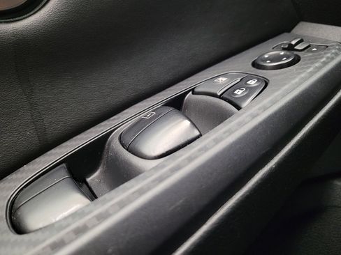 Used 2024 Nissan Sentra SV FWD image 27