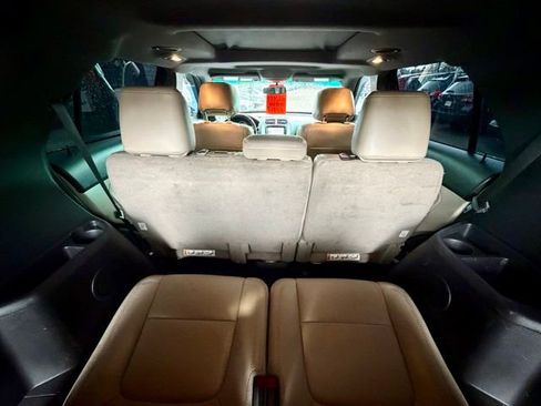 Used 2013 Ford Explorer XLT AWD/4WD image 16