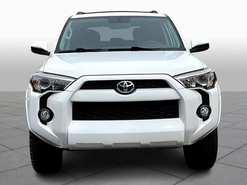 Used 2019 Toyota 4Runner SR5 image 4
