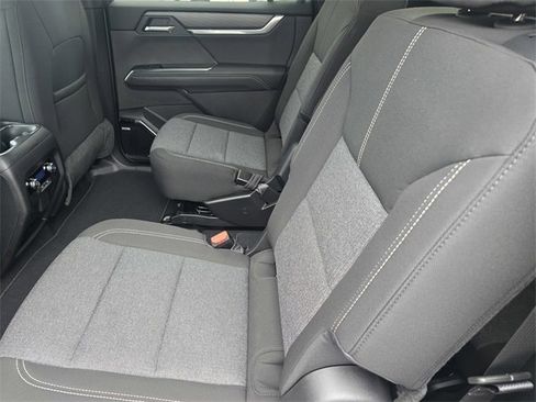 New 2026 GMC Acadia Elevation image 10