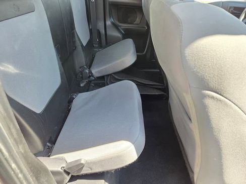 Used 2022 Toyota Tacoma SR w/ SR Convenience Package RWD image 16