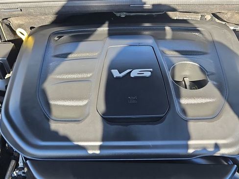 Used 2016 Jeep Grand Cherokee Overland image 39