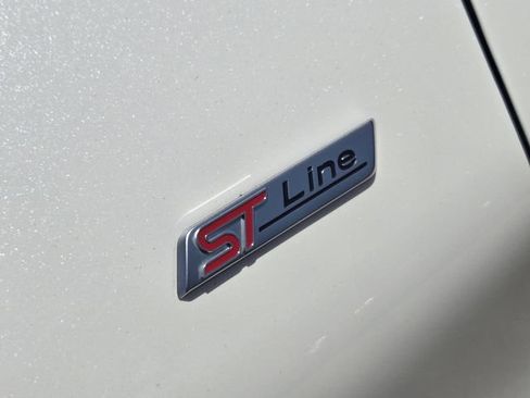 Used 2025 Ford Explorer ST-Line w/ Premium Package RWD image 8