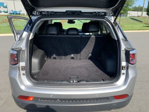 Certified 2022 Jeep Compass Limited AWD/4WD image 34