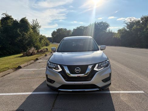 Used 2017 Nissan Rogue S FWD image 8
