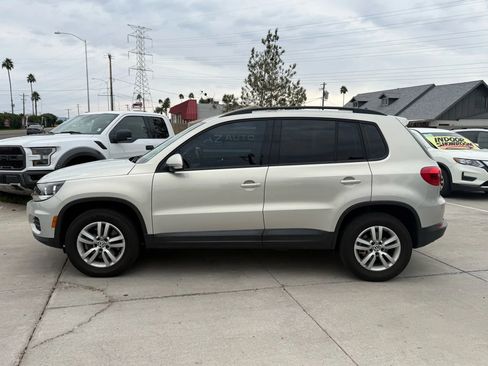 Used 2015 Volkswagen Tiguan S image 7