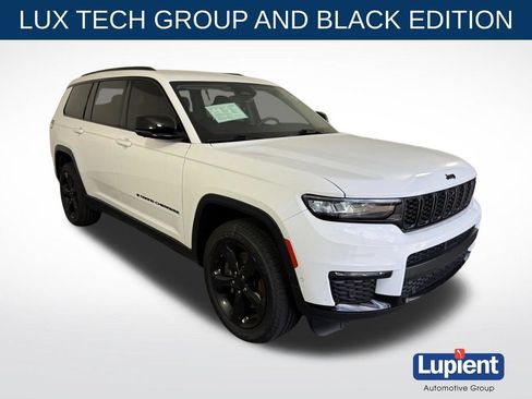 Used 2023 Jeep Grand Cherokee L Limited w/ Luxury Tech Group II AWD/4WD image 1