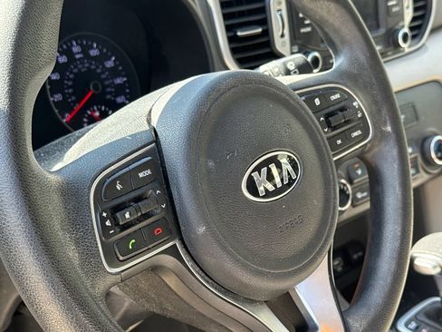 Used 2018 Kia Sportage LX FWD image 24