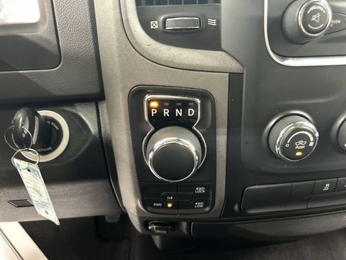 Used 2018 RAM 1500 Express w/ Express Value Package AWD/4WD image 17