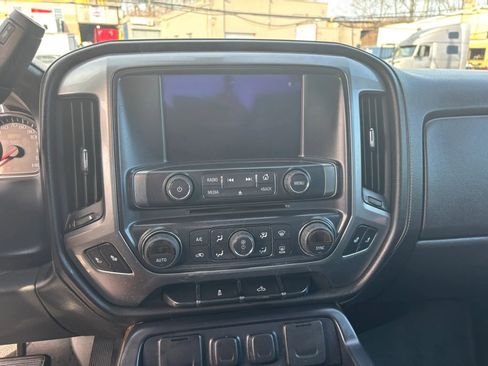 Used 2014 Chevrolet Silverado 1500 LTZ AWD/4WD image 19