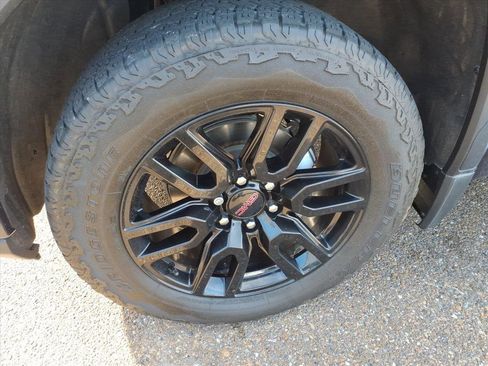 Used 2023 GMC Sierra 1500 Elevation image 10