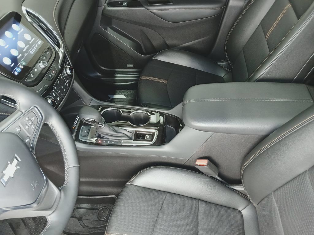 Used 2024 Chevrolet Equinox Premier AWD/4WD image 18