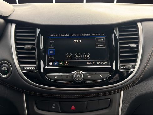 Used 2022 Chevrolet Trax LT w/ Driver Confidence Package image 18