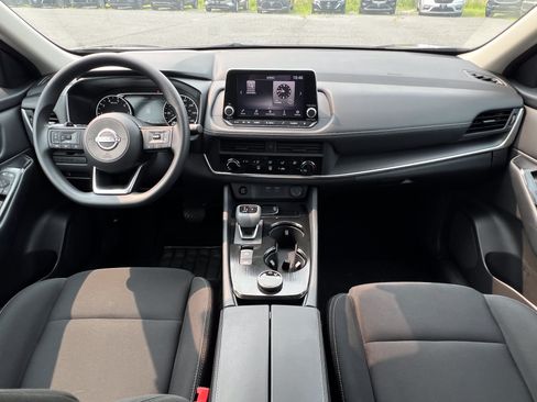 Used 2024 Nissan Rogue S AWD/4WD image 27