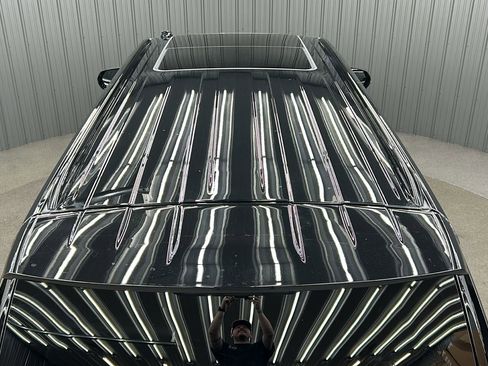 Used 2025 Chevrolet Suburban RST w/ RST Capability Package image 16