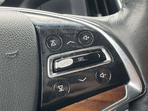 Used 2019 Cadillac Escalade ESV Premium Luxury image 47