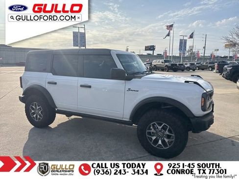 Used 2025 Ford Bronco Badlands image 2