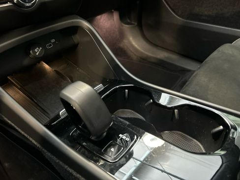 Certified 2023 Volvo C40 P8 Recharge Ultimate AWD/4WD image 20