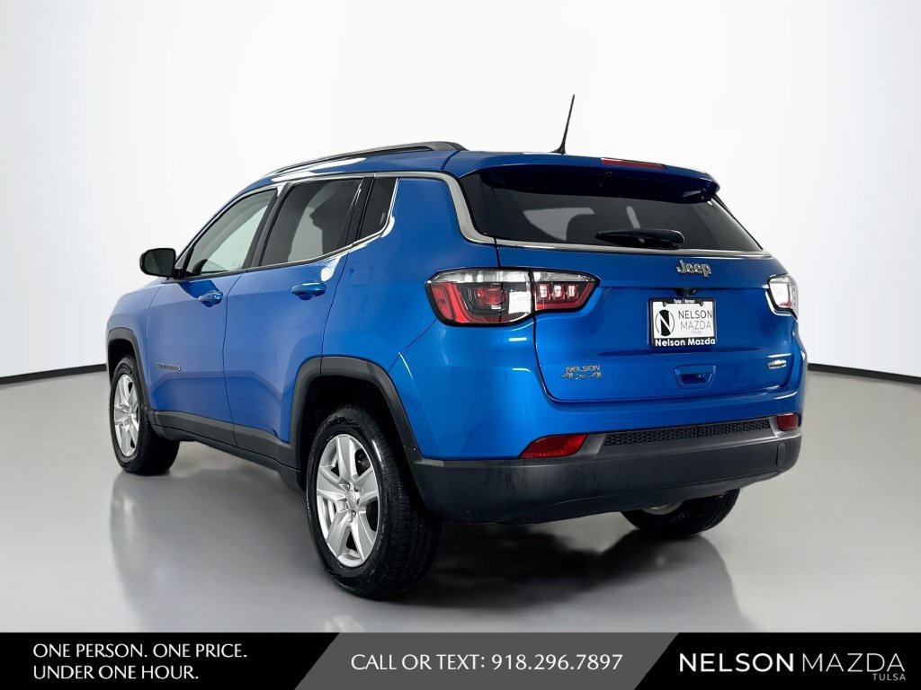 Used 2022 Jeep Compass Latitude w/ Sun and Sound Group AWD/4WD image 7