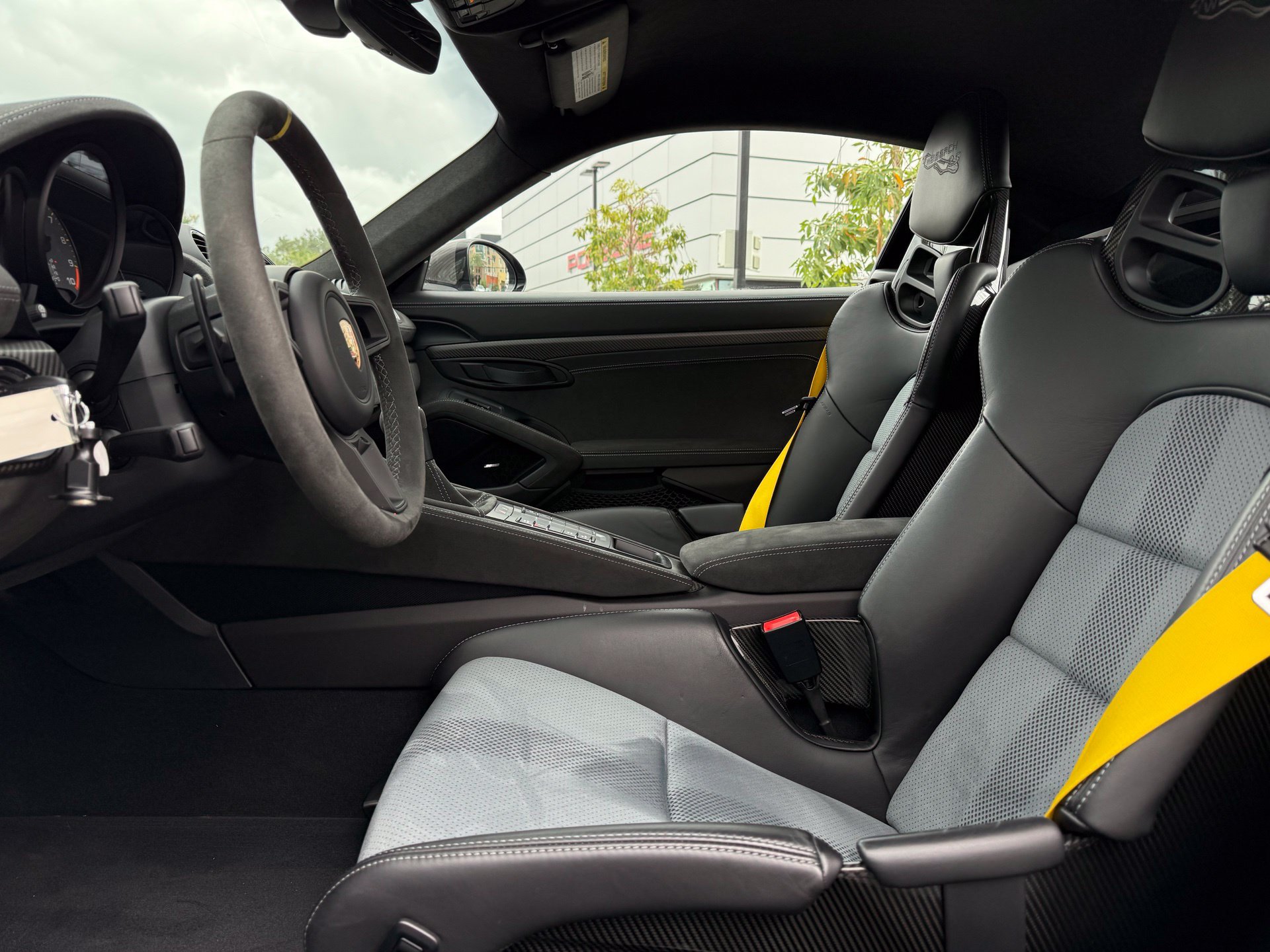Certified 2024 Porsche 718 Cayman GT4 RS RWD image 13
