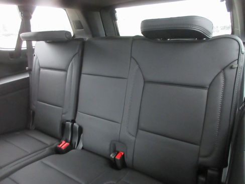 New 2026 GMC Yukon XL Denali w/ Denali Reserve Package image 15