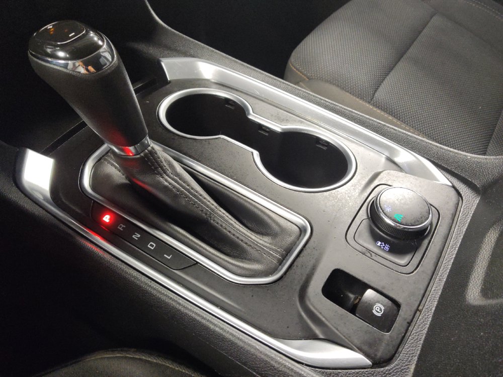 Used 2020 Chevrolet Traverse LS FWD image 26