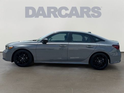 Used 2025 Honda Civic Sport image 4