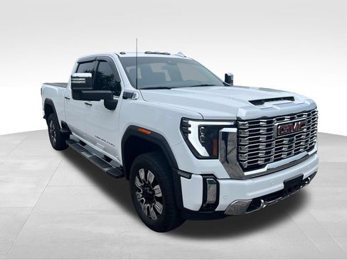 Used 2024 GMC Sierra 2500 Denali w/ Denali Reserve Package AWD/4WD image 7