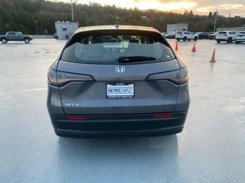 Certified 2023 Honda HR-V LX image 11