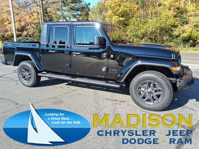 New 2025 Jeep Gladiator Sport