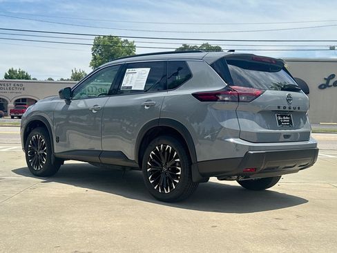 Used 2026 Nissan Rogue Dark Armor FWD image 6