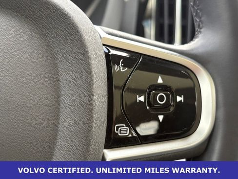 Certified 2025 Volvo XC60 B5 Plus AWD/4WD image 17