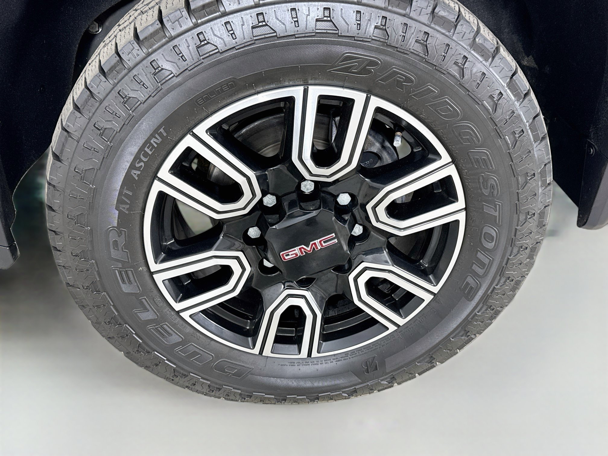 Used 2021 GMC Sierra 2500 AT4 w/ AT4 Premium Plus Package AWD/4WD image 36