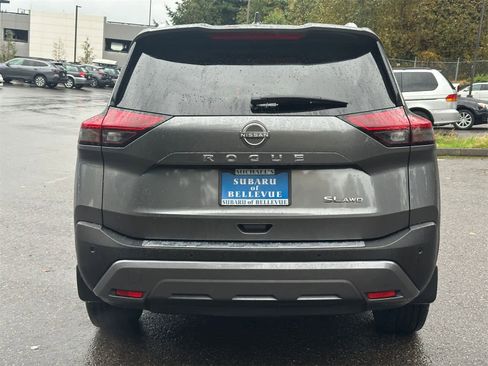 Used 2022 Nissan Rogue SL image 4