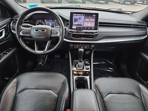 Certified 2022 Jeep Compass Limited image 17