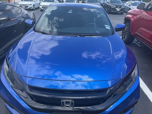 Used 2019 Honda Civic Sport image 2