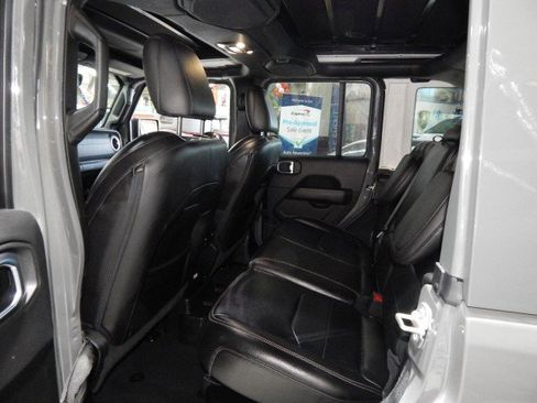 Used 2023 Jeep Wrangler Unlimited Sahara w/ Cold Weather Group image 22