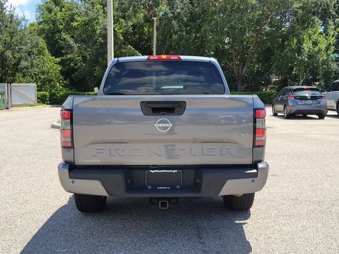 Certified 2024 Nissan Frontier SV w/ Technology Package RWD image 6