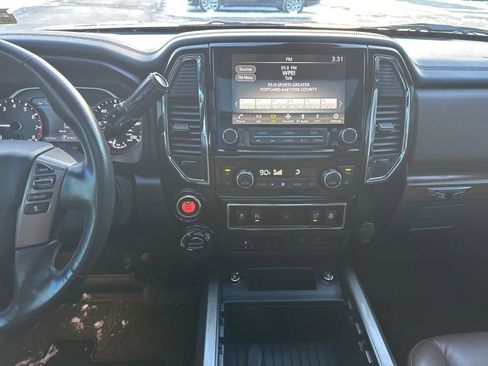 Used 2023 Nissan Titan Platinum Reserve w/ Moonroof Package image 19
