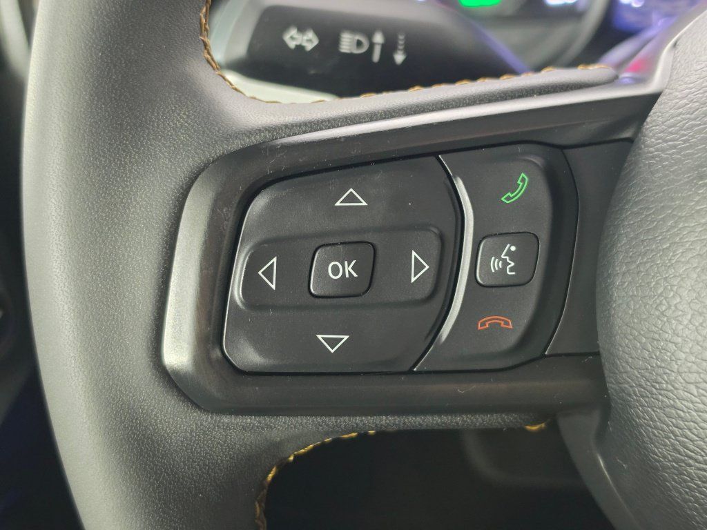Used 2024 Jeep Wrangler Unlimited AWD/4WD image 26