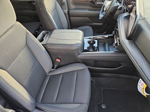New 2026 Chevrolet Tahoe LS RWD image 15